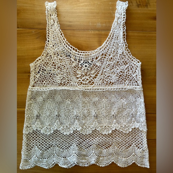 American Eagle Lace Crochet Tiered Cream Tank Top Size Small - Picture 8 of 9